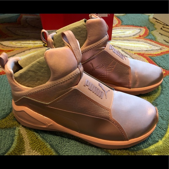 Pink Pumas - Picture 6 of 8